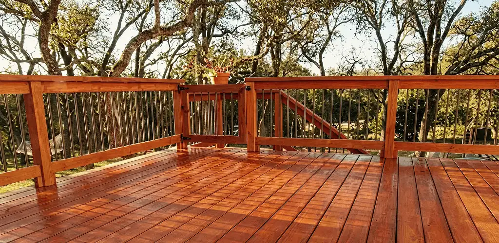 Deck sealing results with a freshly sealed wood deck in Chicago, IL
